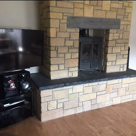 Leghowney House Semesterbostad *