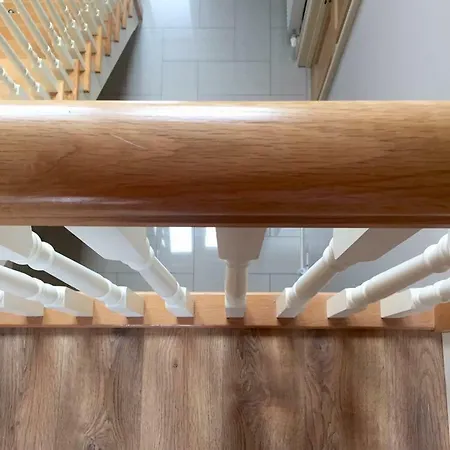 Leghowney House Semesterbostad *